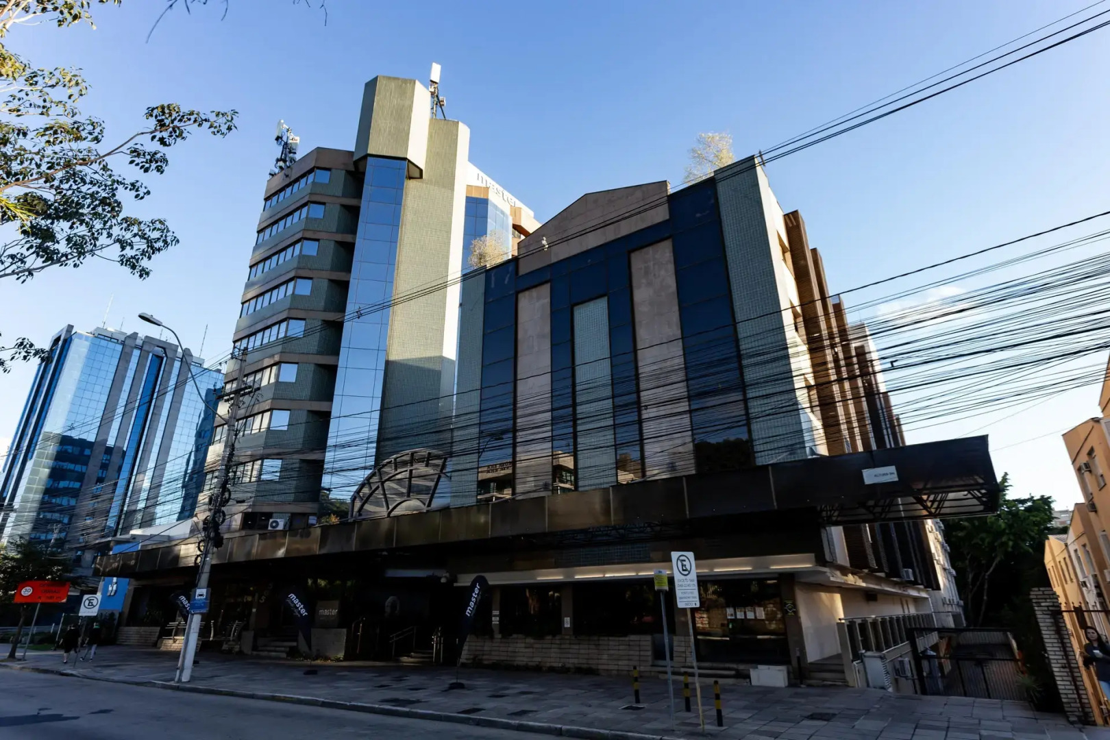 Master Porto Alegre Hotel - Av Carlos Gomes, Proximo Consulado Americano