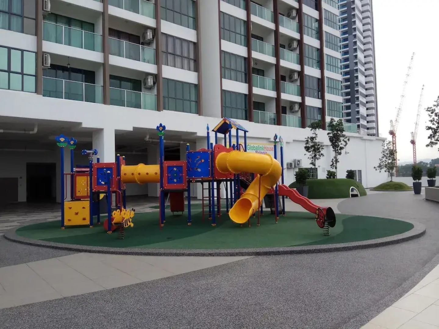 One Amerin Mall Residence Balakong