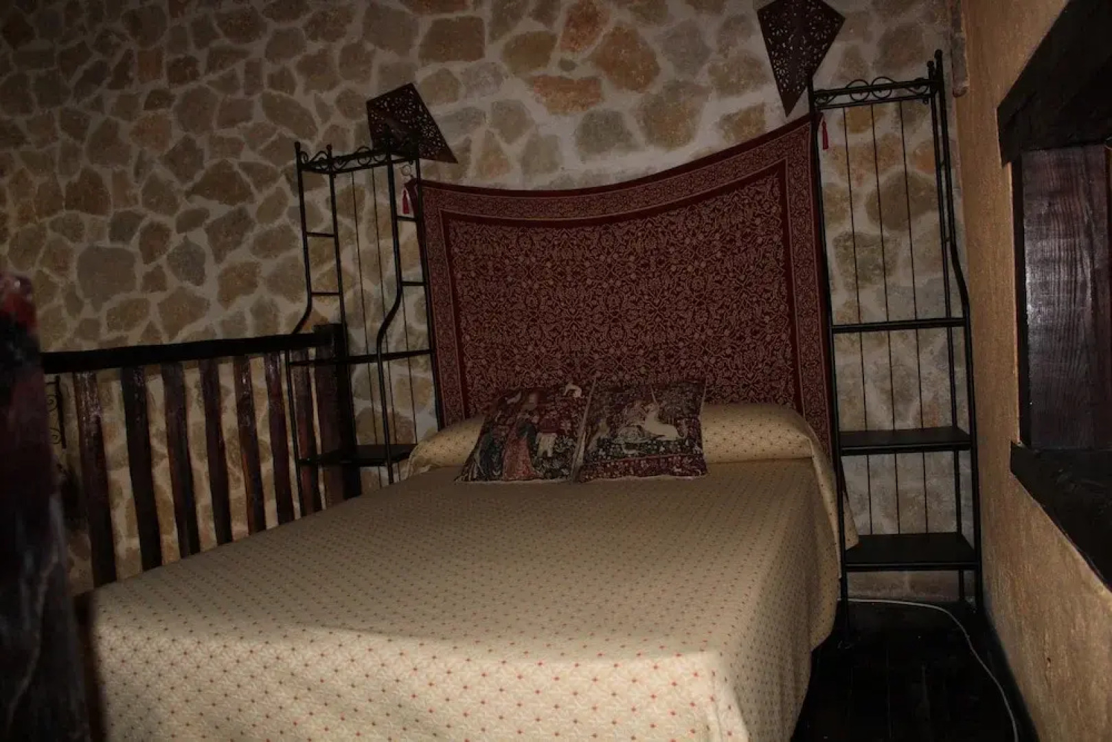 Alojamientos Rurales El Grial