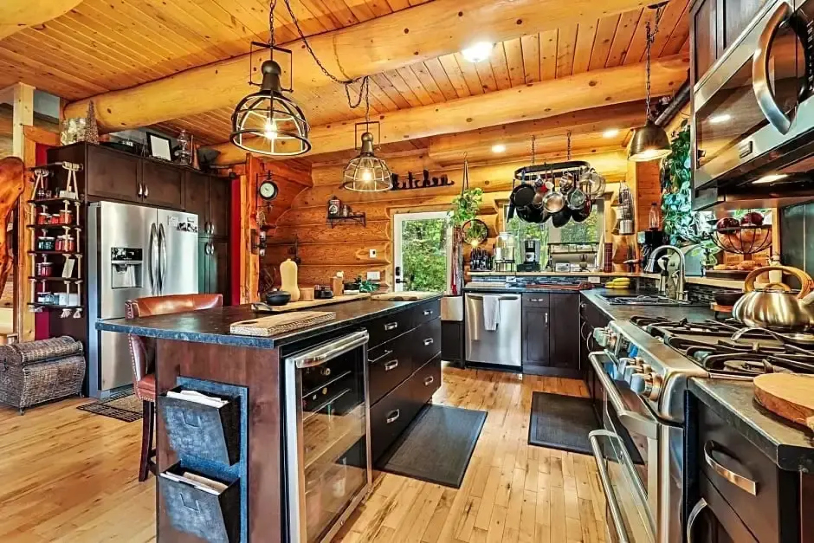 A Suite Retreat - Beyond Bed & Breakfast