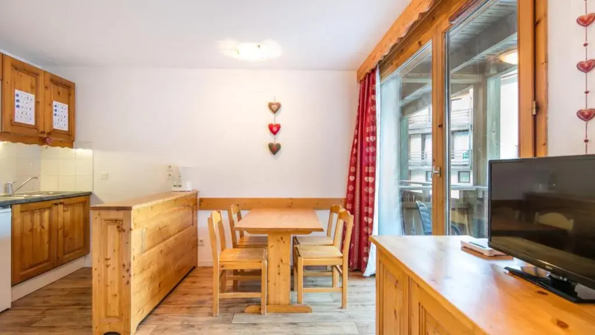 Vacancéole - Résidence Les Chalets et Balcons De La Vanoise