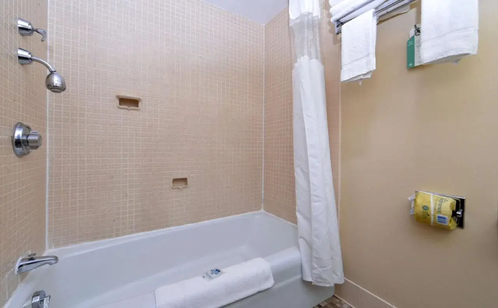 Americas Best Value Inn - Campus View