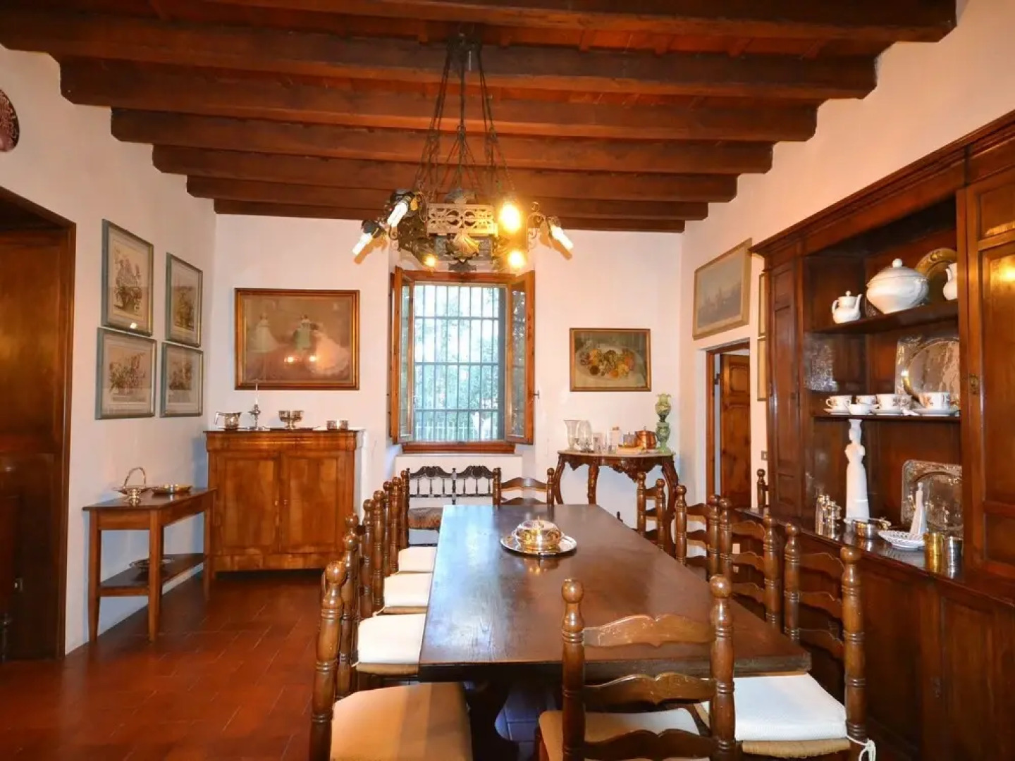 Charming Villa in Tuscany With Swimming Pool