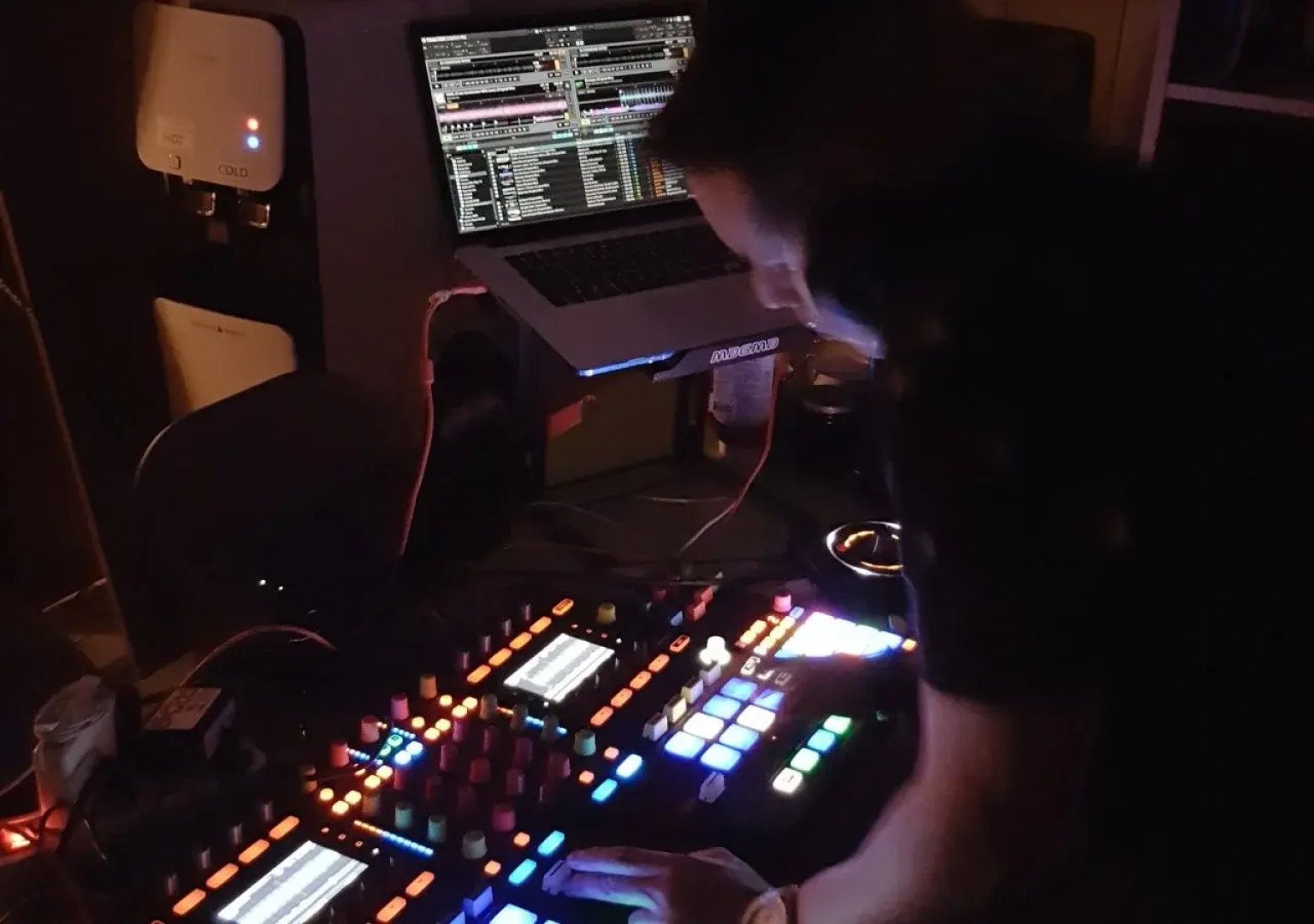 Crossroad Backpackers