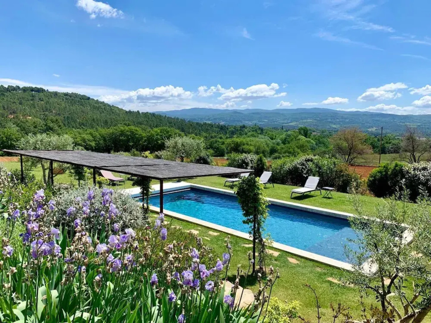 House With 2 Bedrooms in Roussillon, With Shared Pool, Enclosed Garden and Wifi