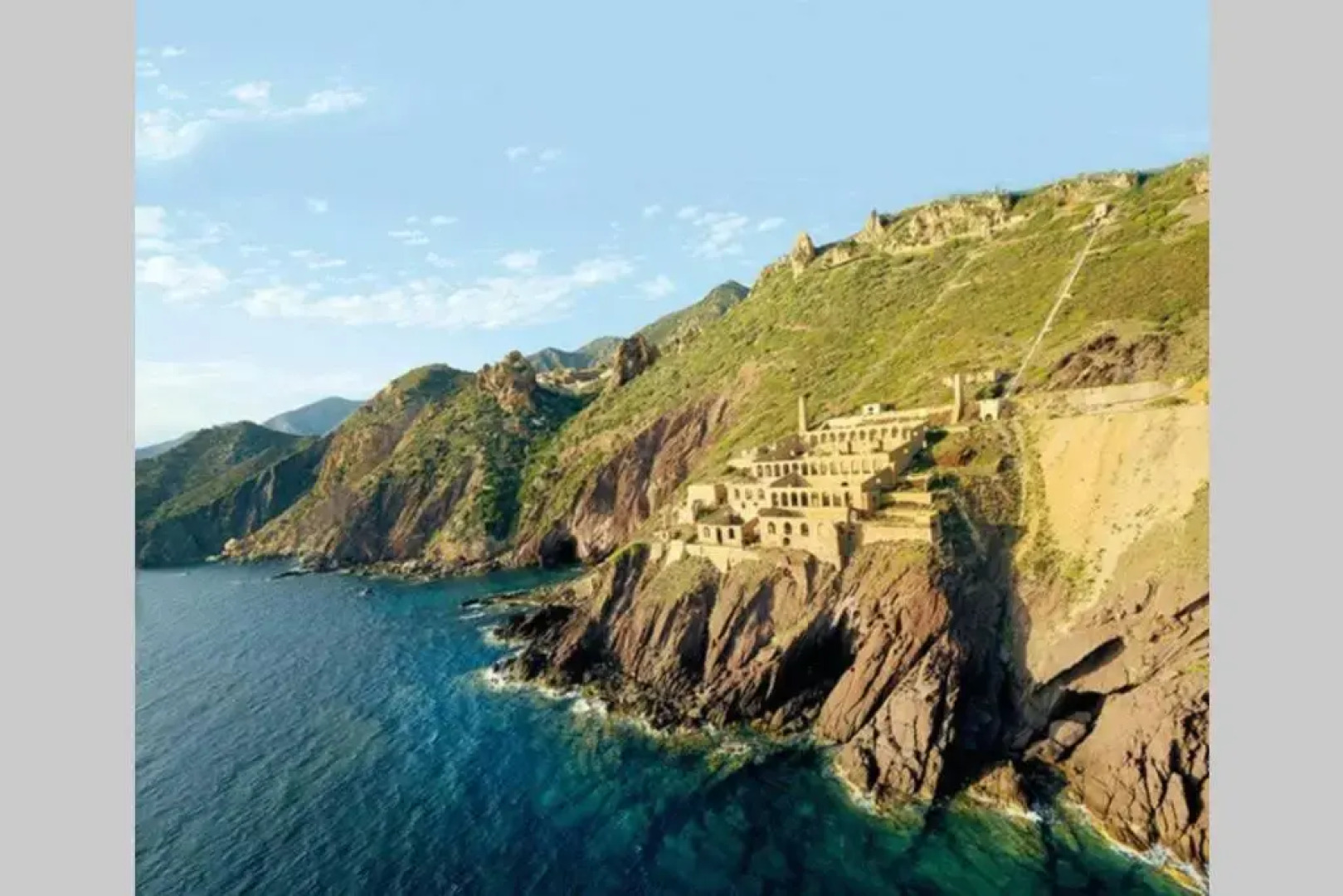 TINY HOUSE (con piscina e wi-fi)