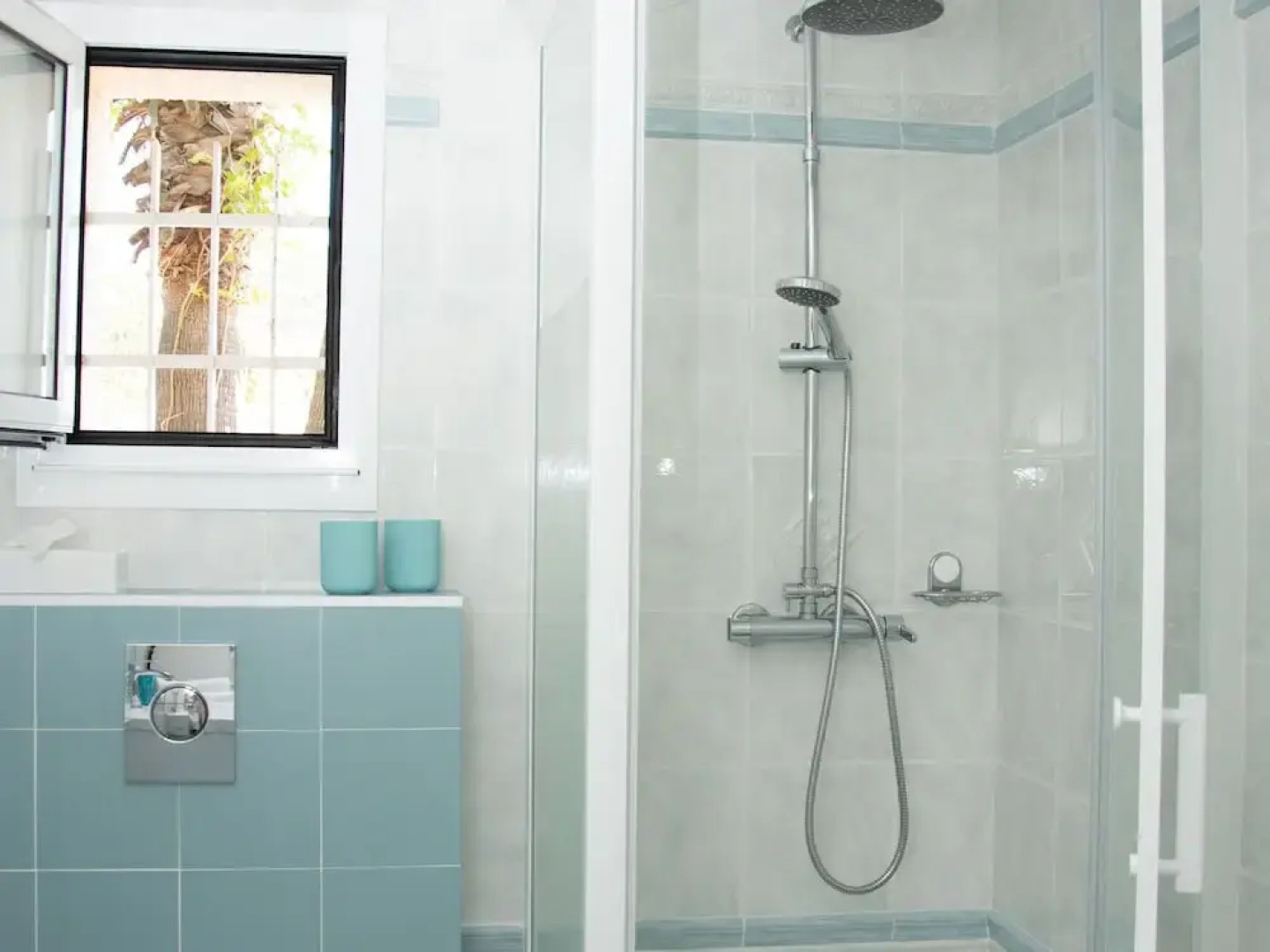 Gorgeous Villa in  Les Issambres with Swimming Pool