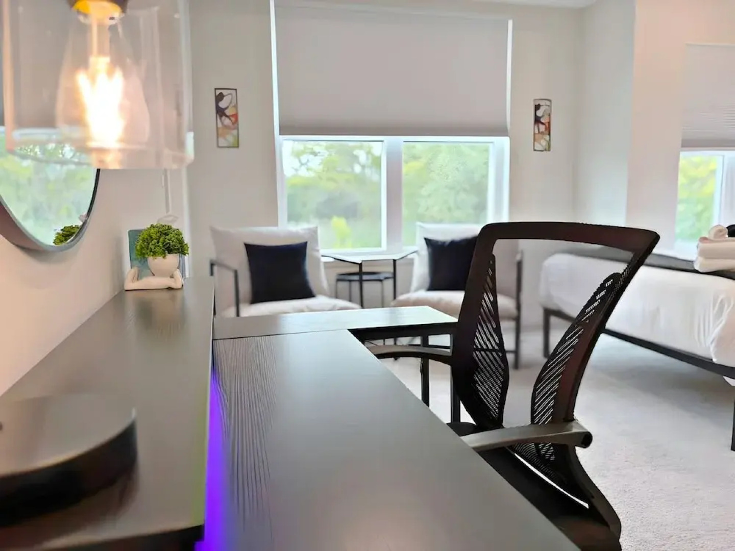 4BR Townhouse with Parking - WV rep 3