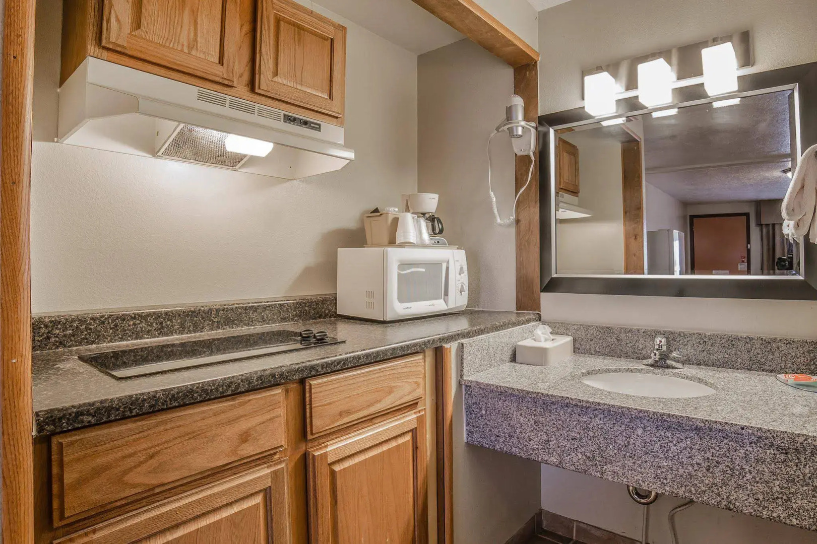 Econo Lodge Downtown