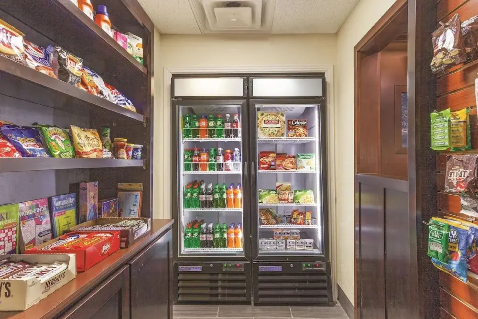 La Quinta Inn & Suites