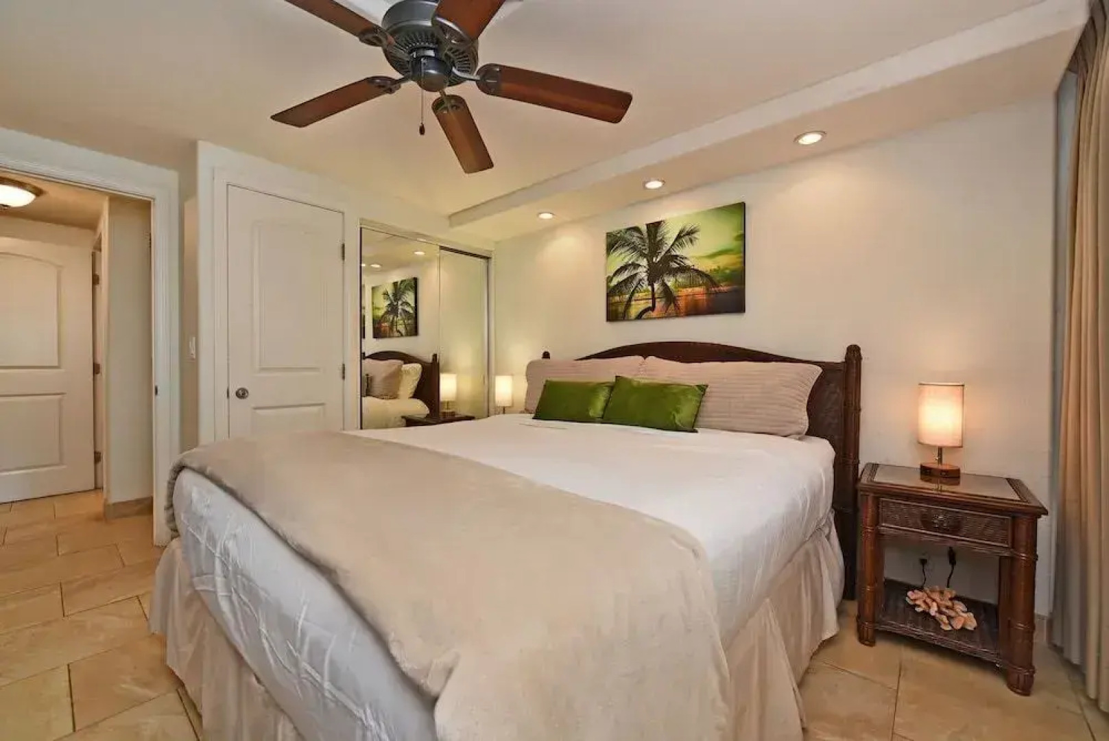 Kaleialoha #113 1 Bedroom 1 Bathroom Condo by Redawning