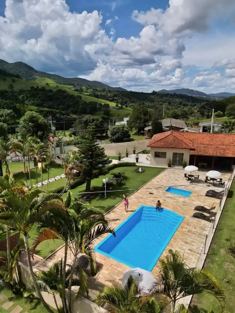 Pousada Flores do Campo