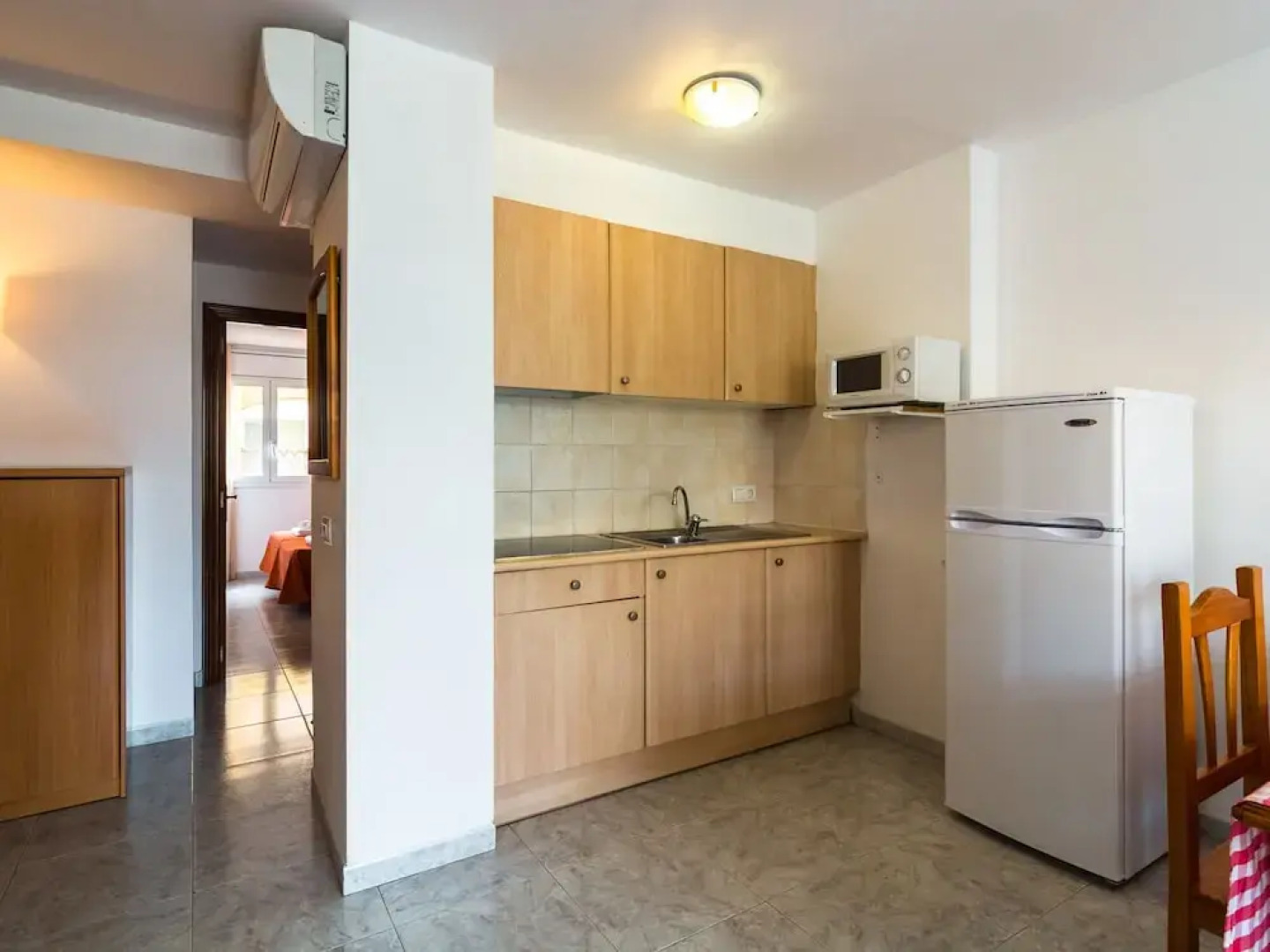 Alluring Apartment in Empuriabrava With Swimming Pool