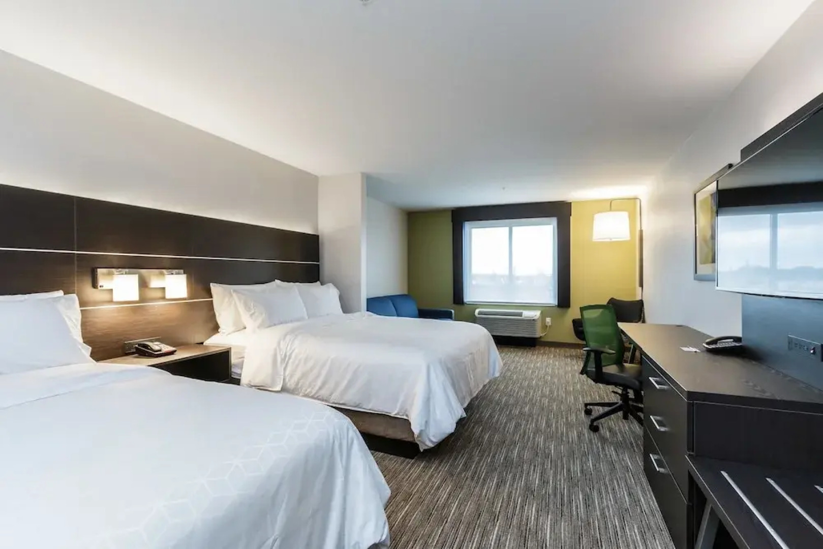 Holiday Inn Express & Suites South Bend South