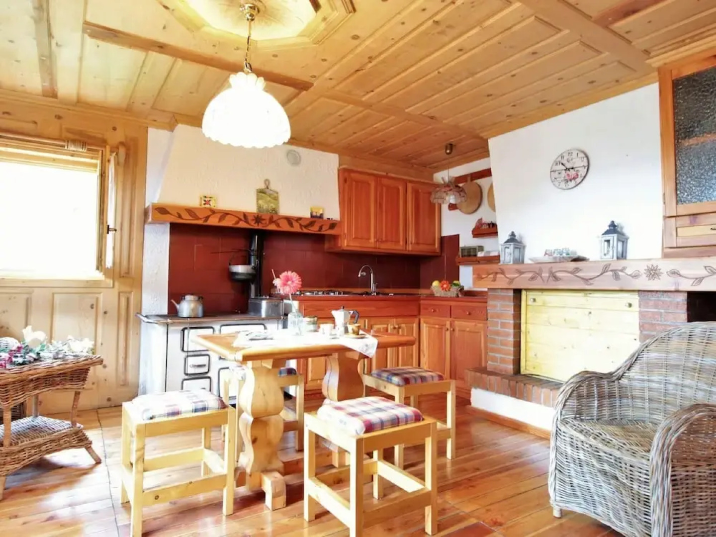 Belvilla by OYO Hilltop Chalet in Lamon With Views