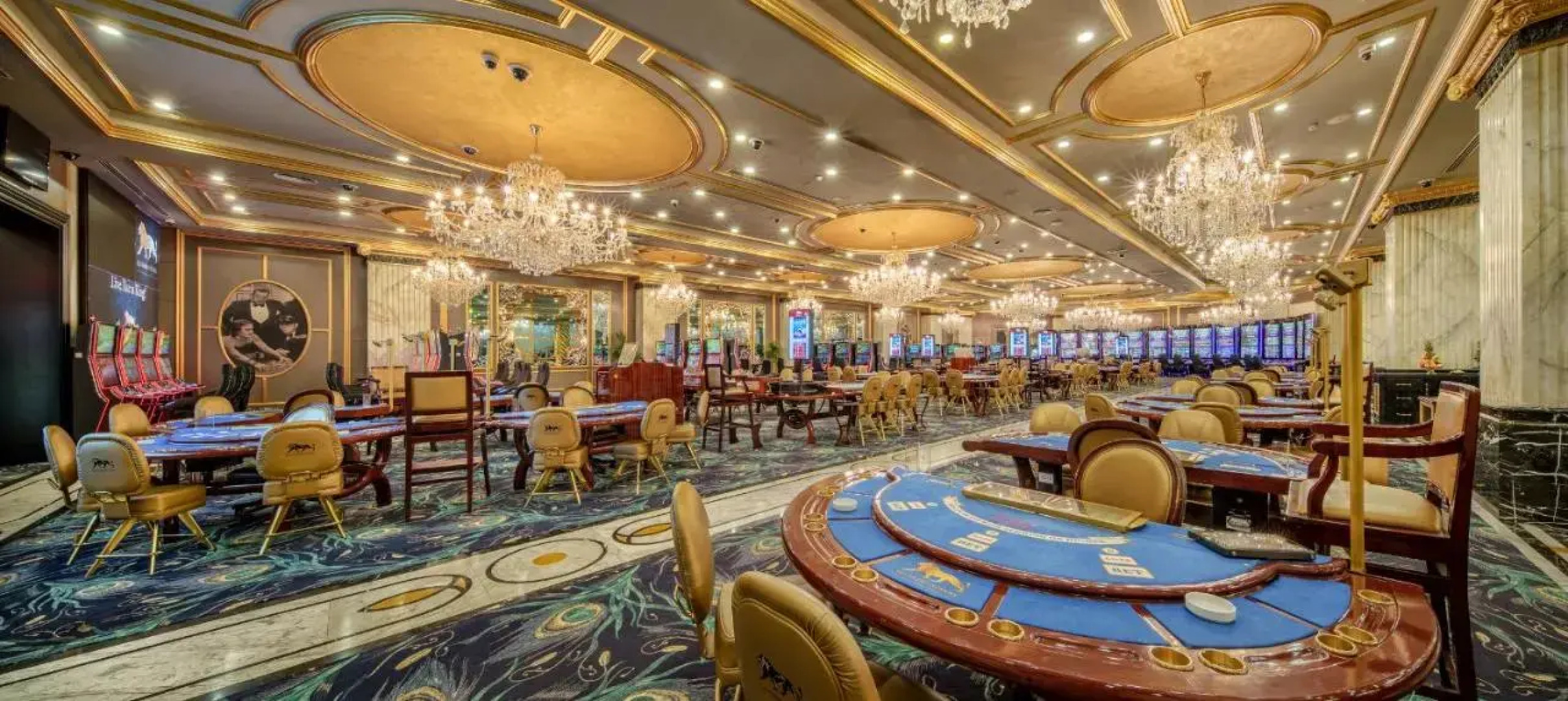 Les Ambassadeurs Marina Hotel & Casino