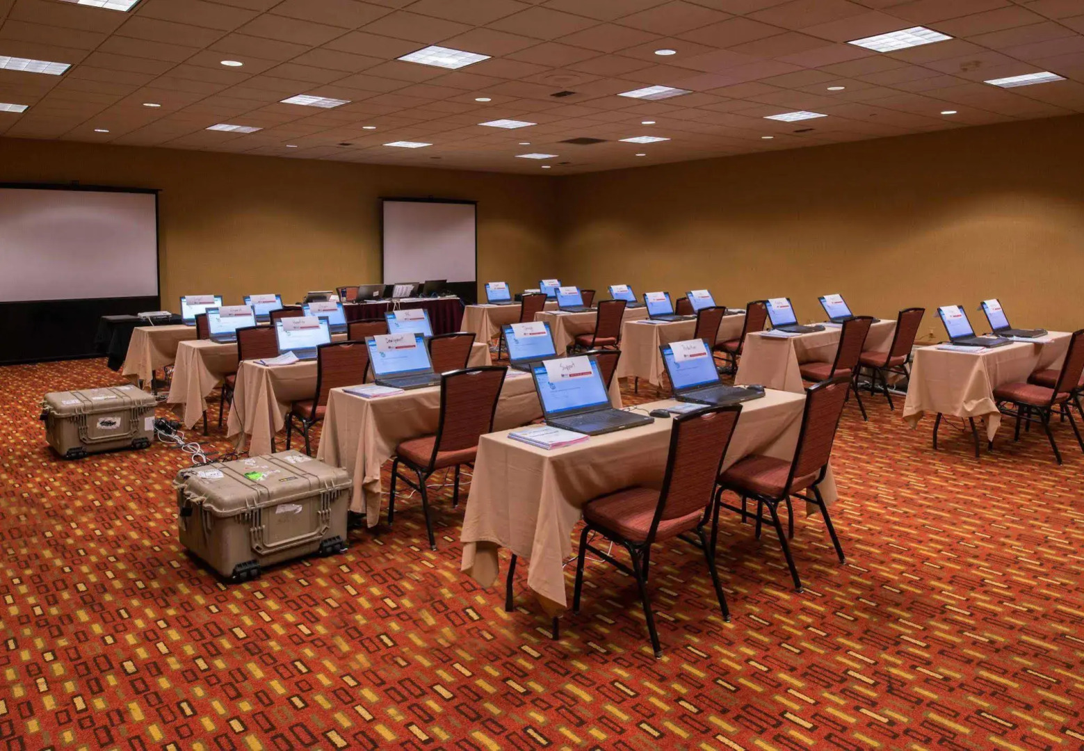 Holiday Inn Oxnard – Ventura by IHG