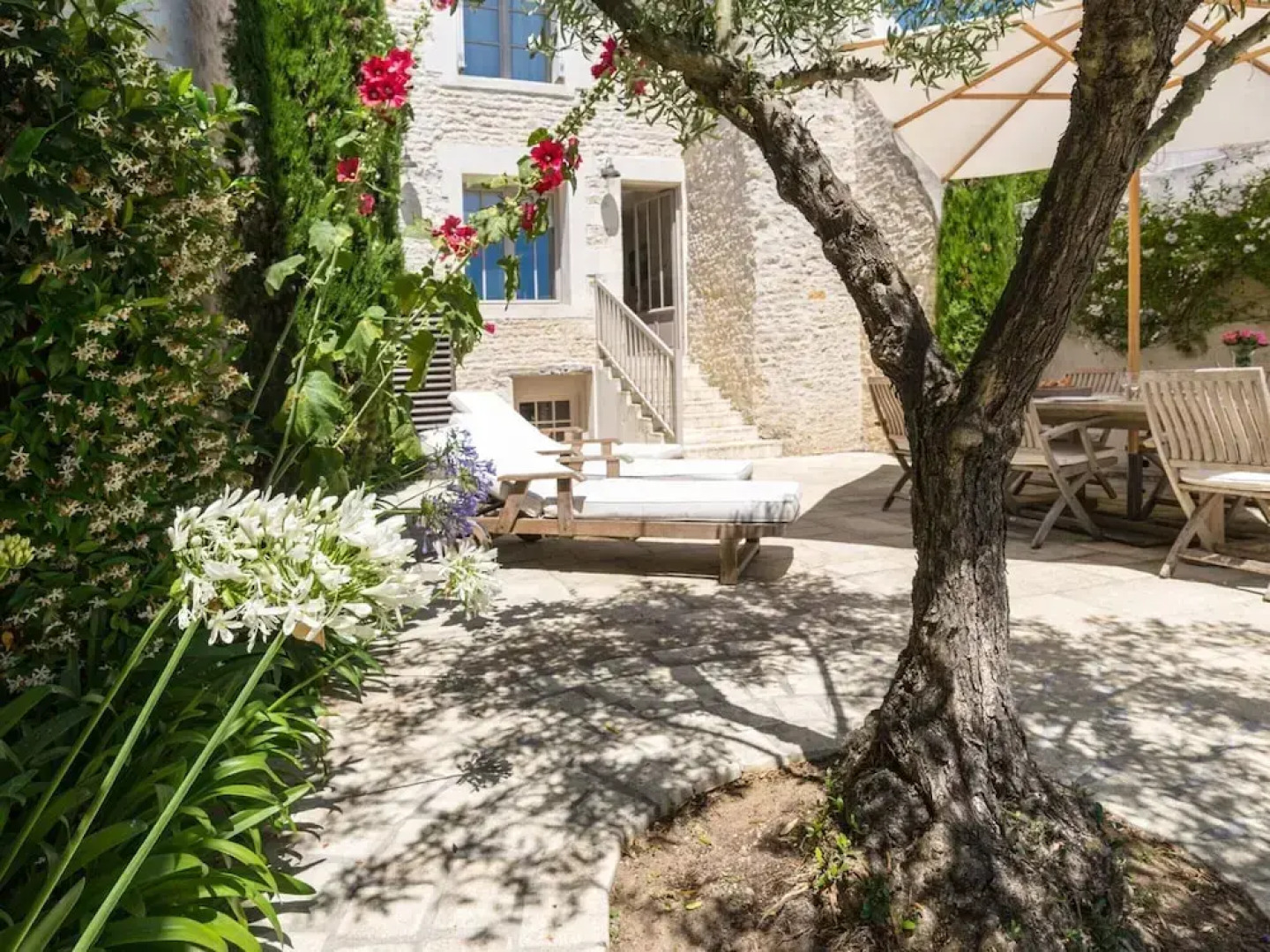 Villa Petit Sergent With Pool, Cinema