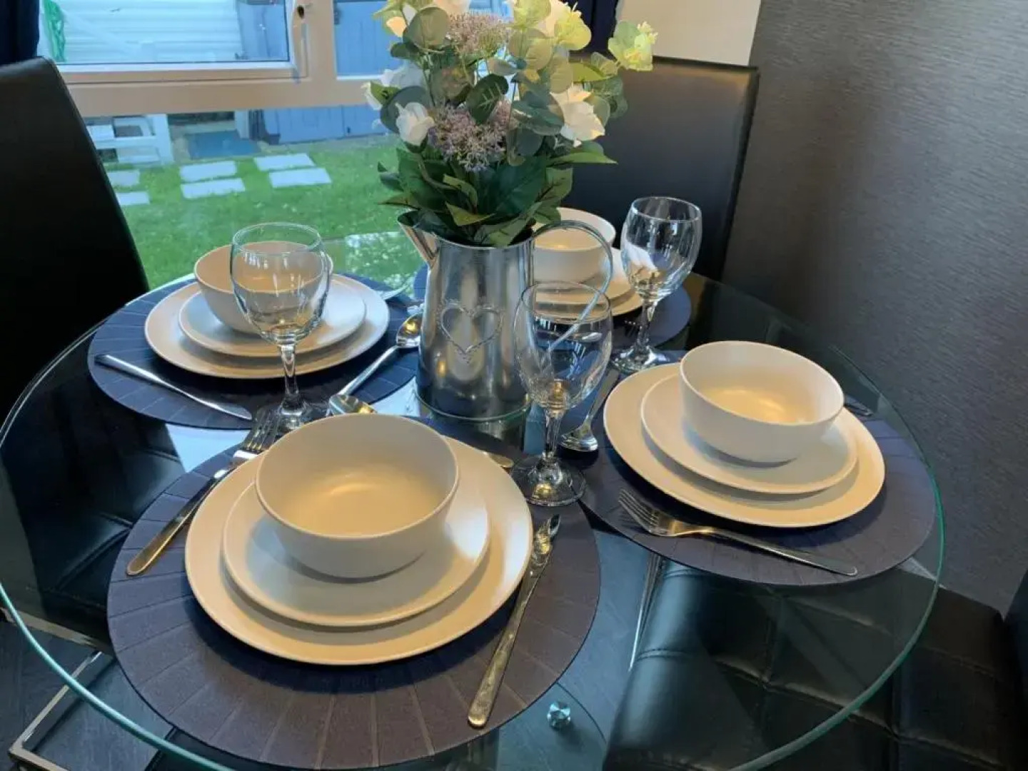 Lola Lodge - Luxury Hot Tub Retreat