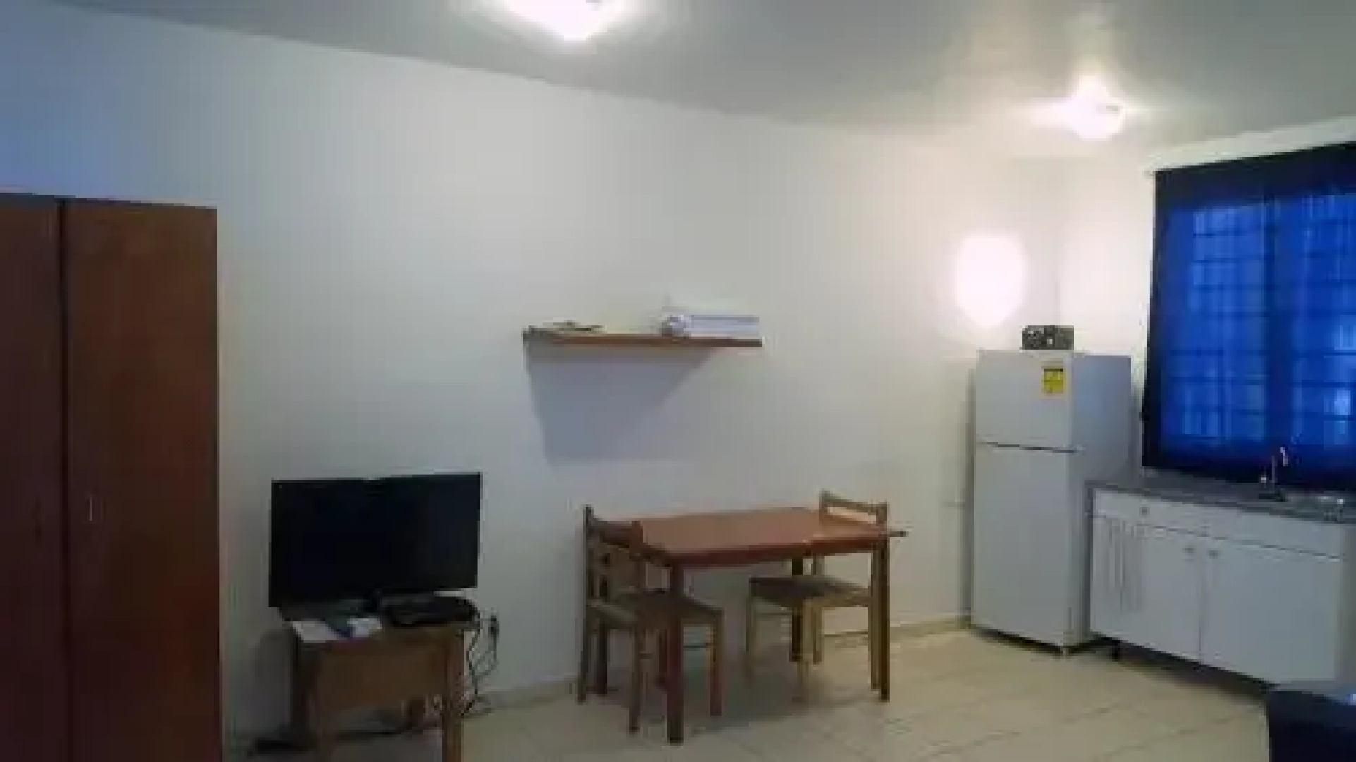 Orange Rembrandt Studio Apartments