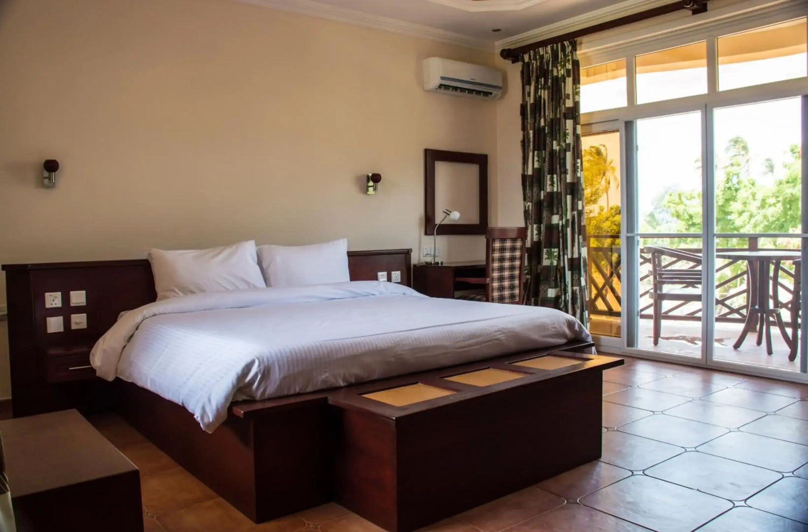 Sunrise Beach Resort