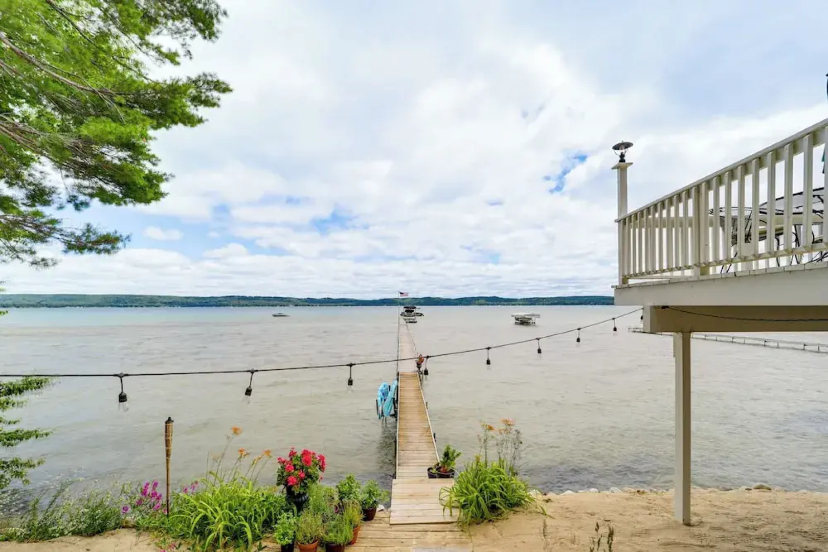 Updated Glen Arbor Cottage on Lake: Dock & Mooring