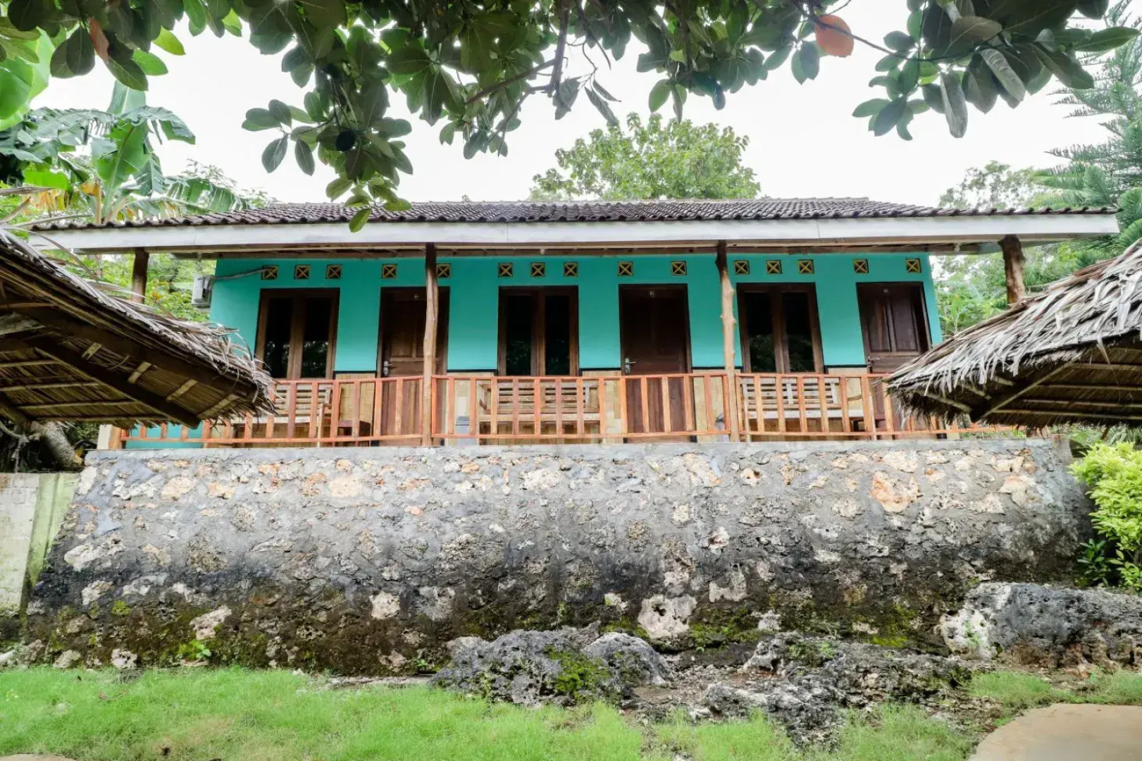 Rock Garden Homestay & Resto