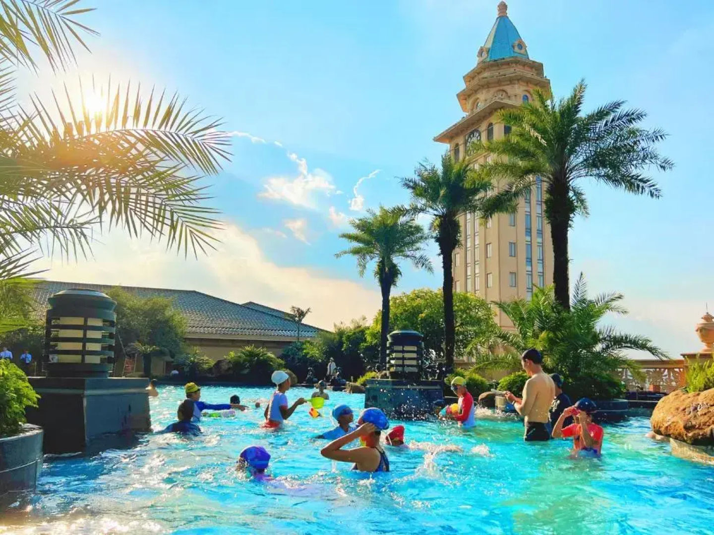 Chateau Star River Hotel