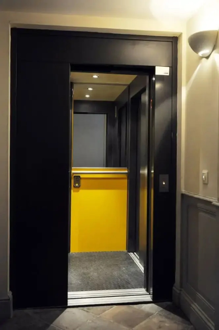 Temporesidence - Amiraute royale