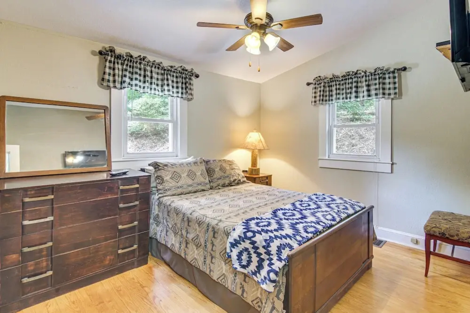 20-acre Cabin w/ Pond: 6 Mi to River Arts District