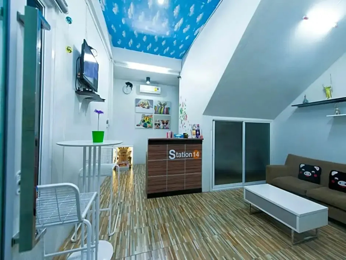 Station 14 Apartment