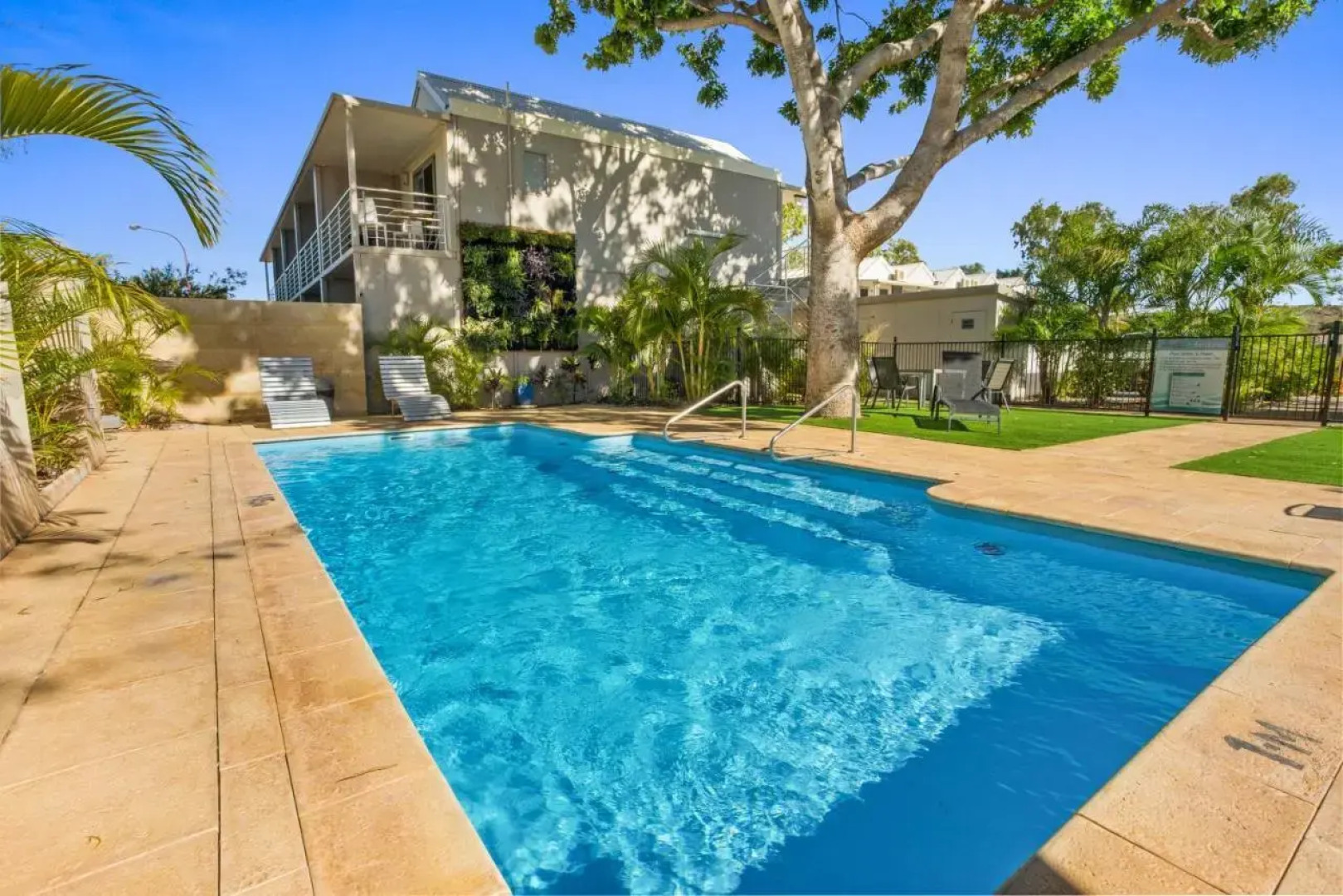 Latitude20 the dunes