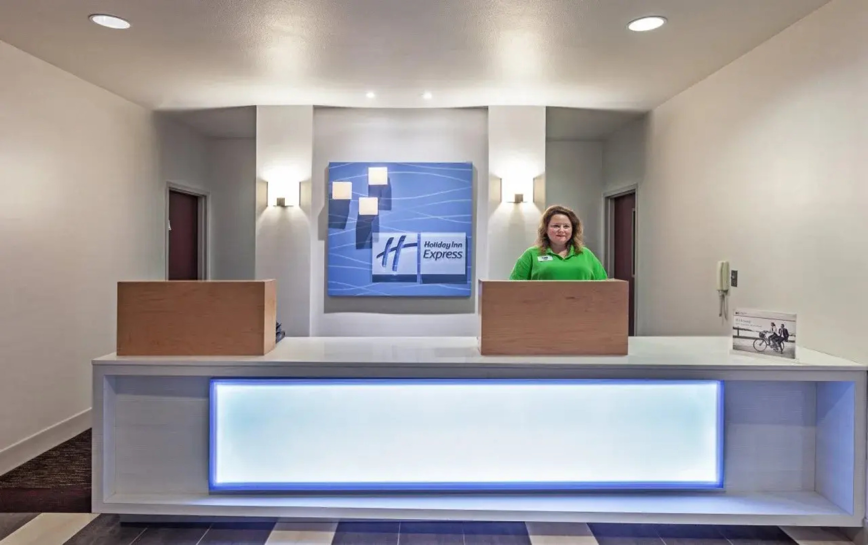 Holiday Inn Express & Suites Shreveport South Park Plaza by IHG
