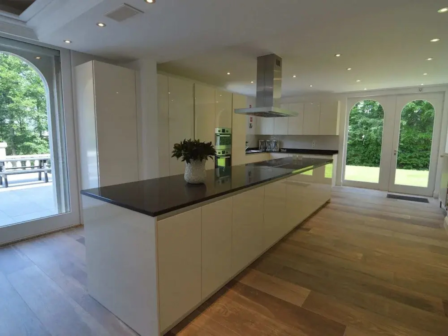 Luxurious Mansion in Brakel with Pond