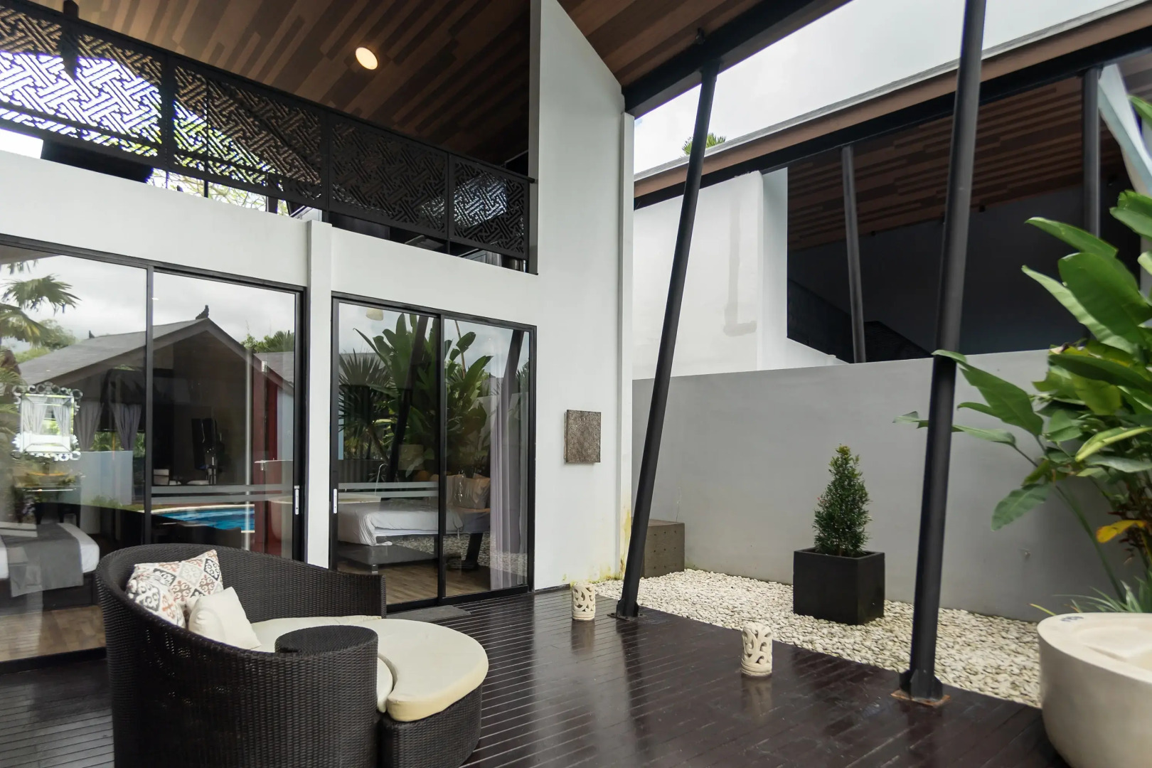 Lealands Villa By Zuzu