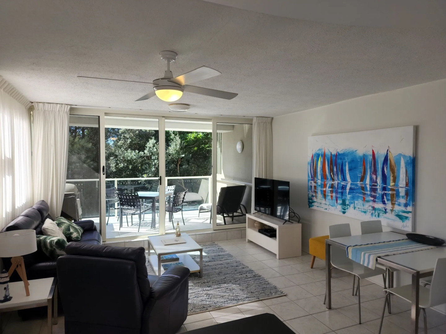 84 The Spit Holiday Apartments