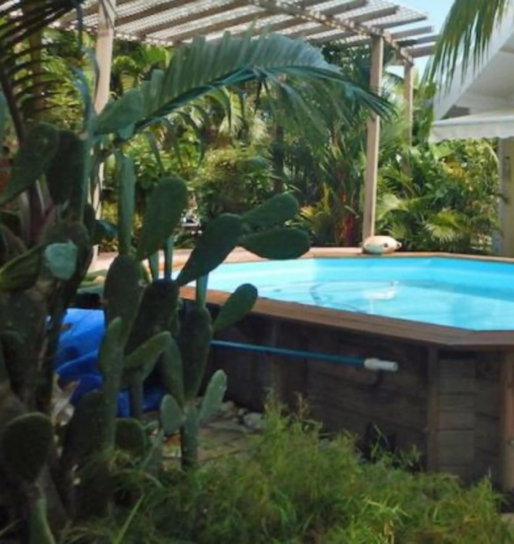 Chalet d'une chambre a Le Vauclin a 150 m de la plage avec piscine privee jardin clos et wifi