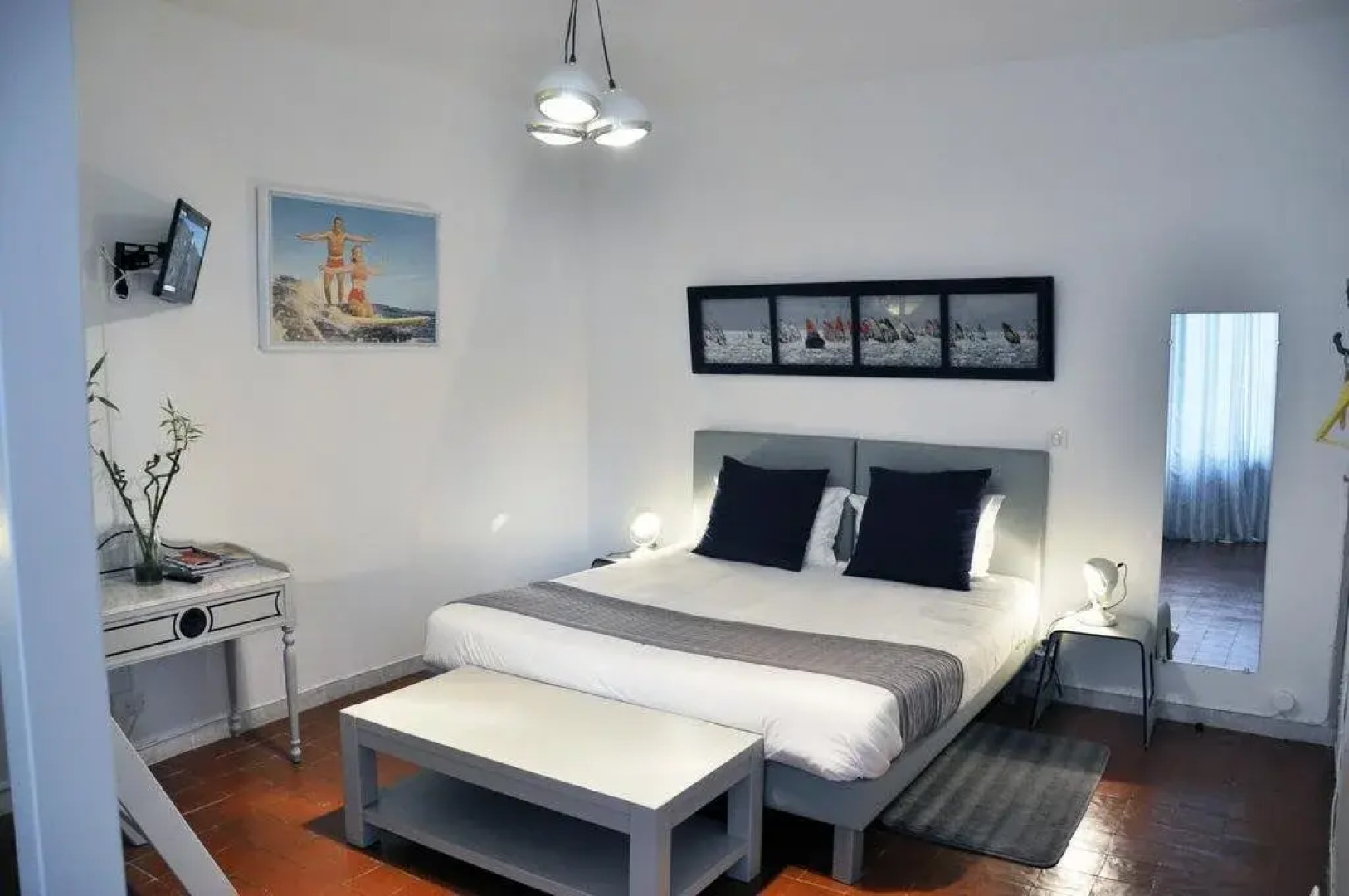 La Grussan-Hôtes Bed & Breakfast