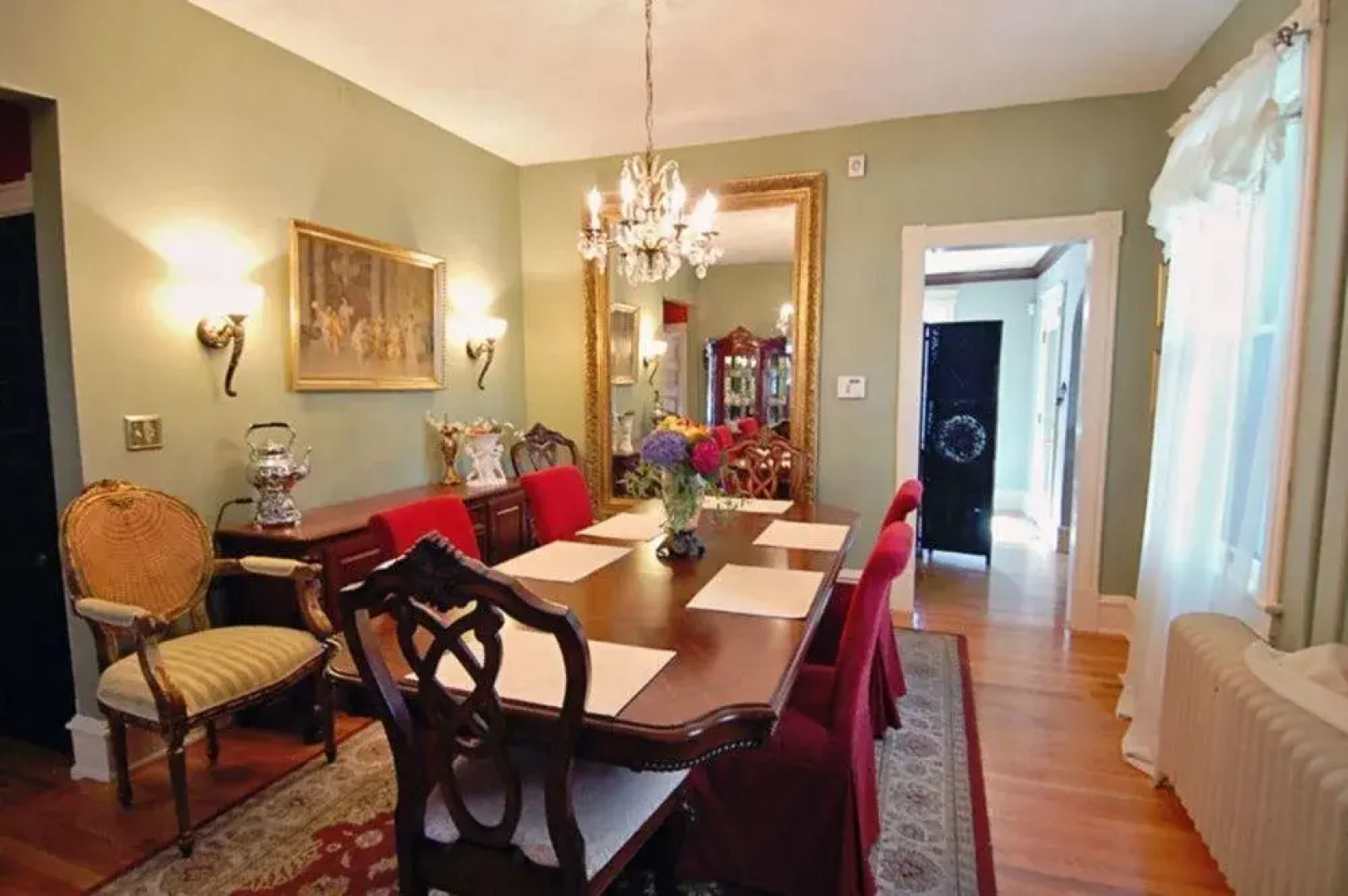 The Inn on Holly Bed and Breakfast