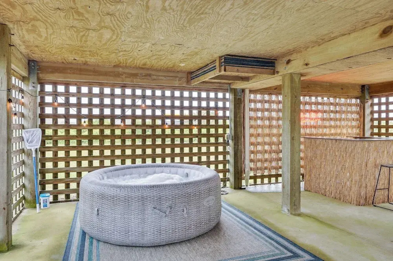 Nags Head Vacation Rental w/ Hot Tub: Near Beach!