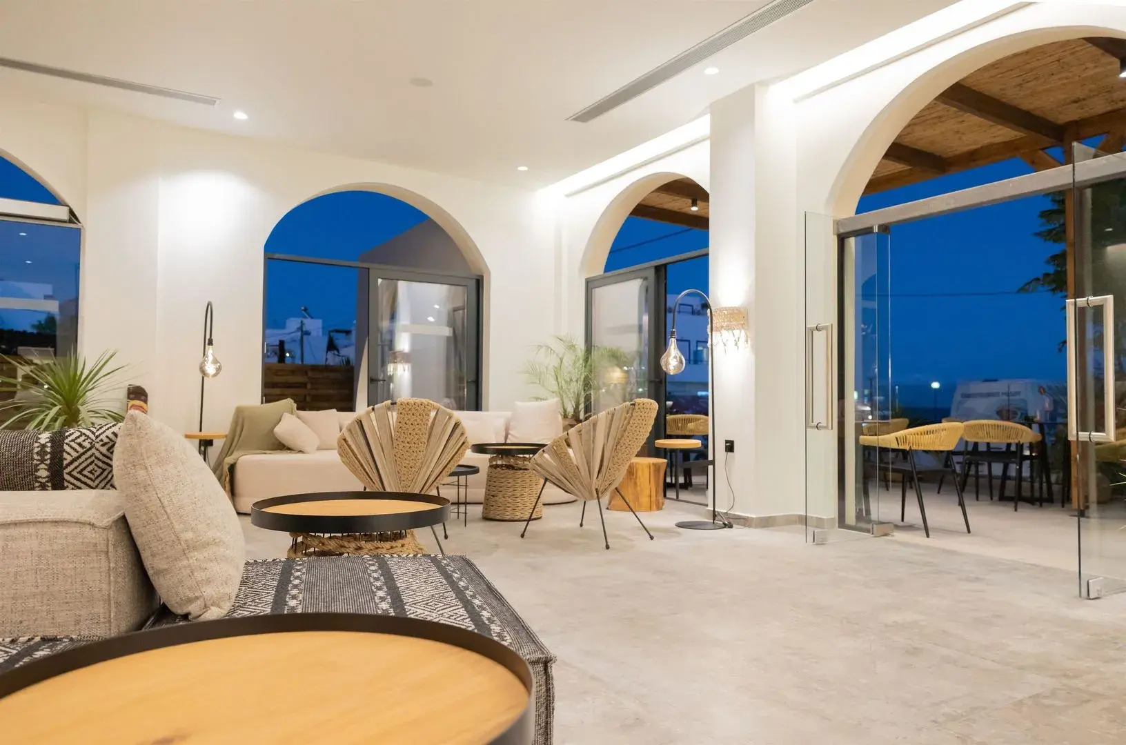 Cabana Blu Hotel & Suites