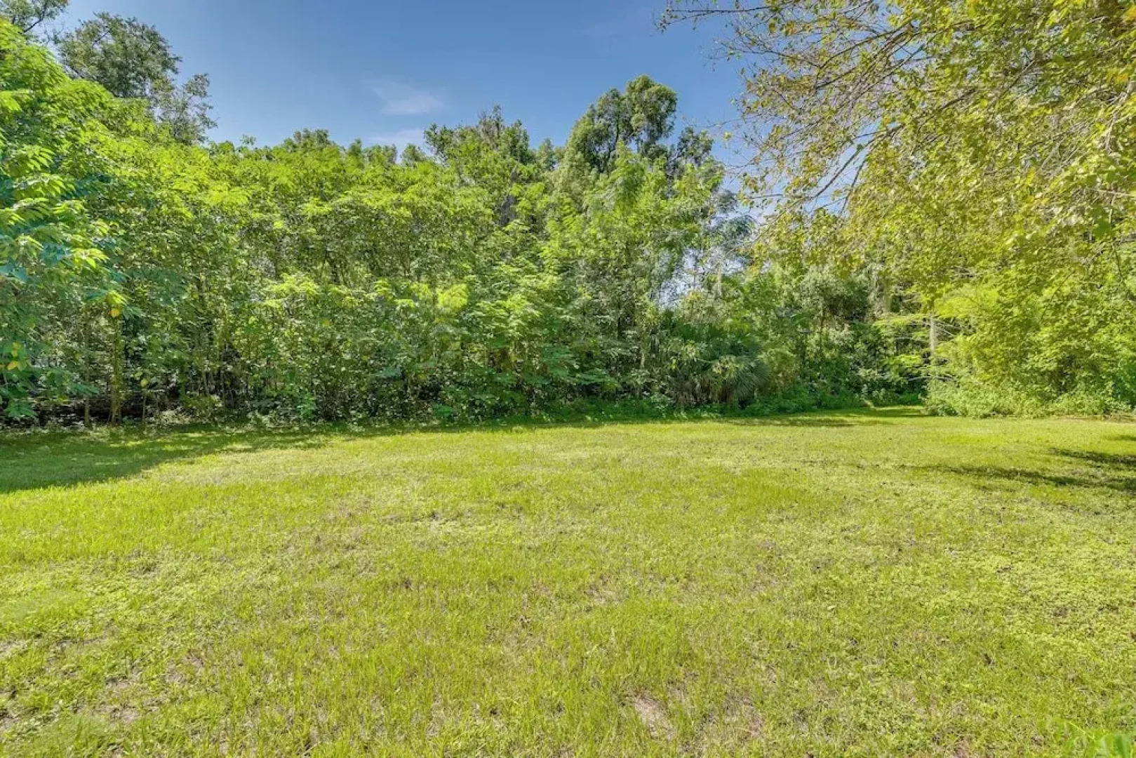 Single-story Ocala Home w/ Porch - Near Wec!