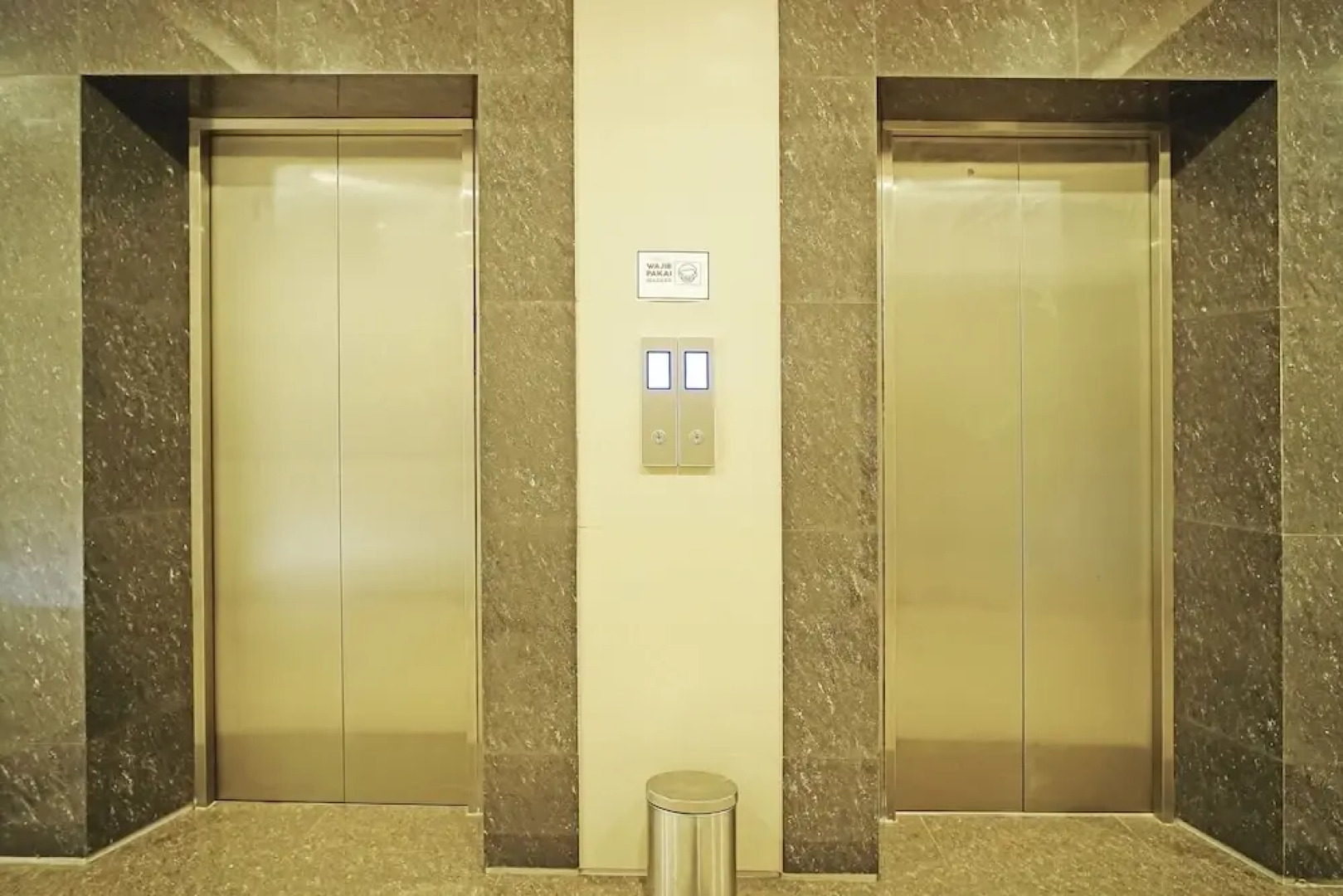 Collection O 91373 M Hotel