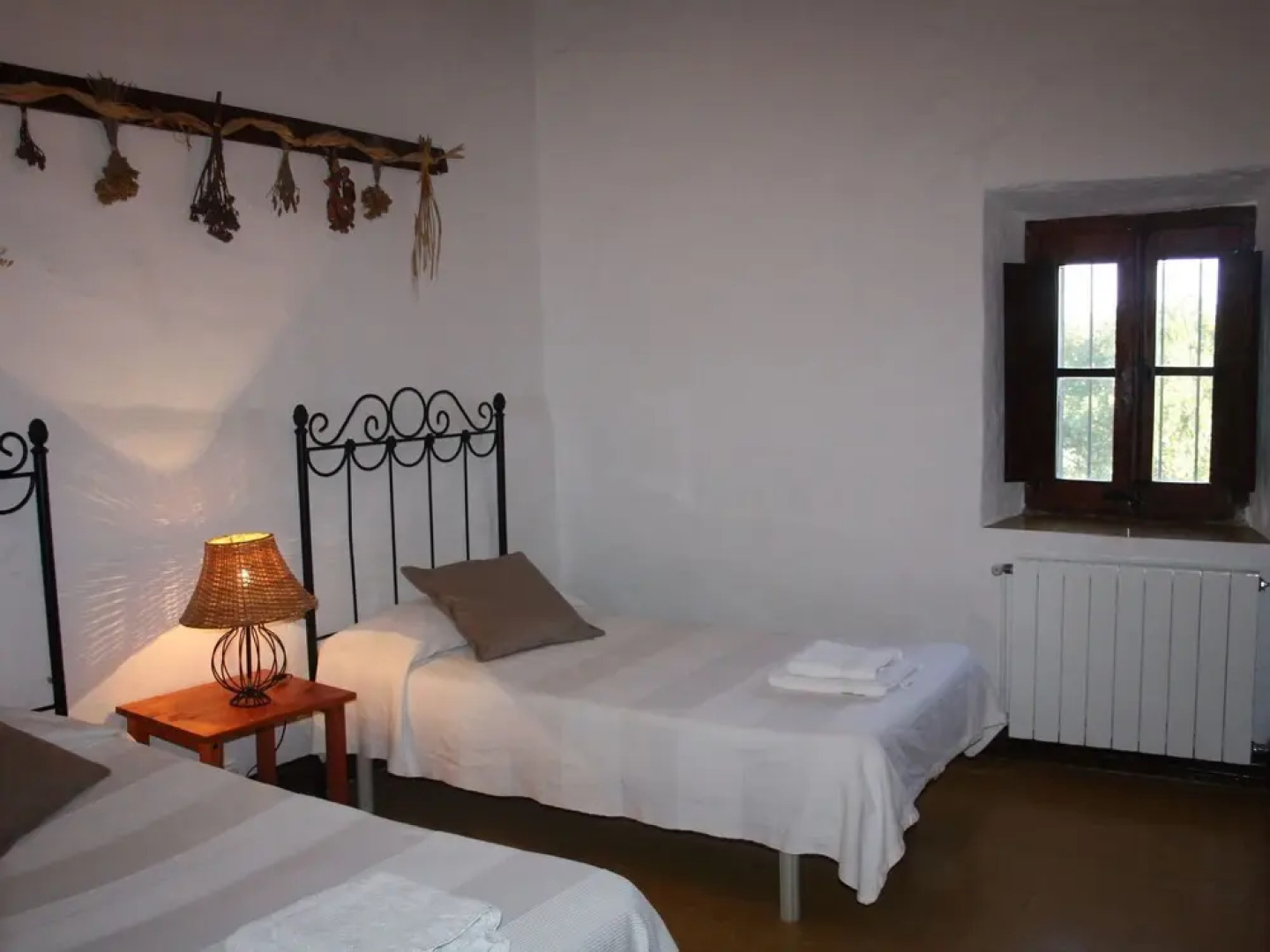 Modern Holiday Home in Subirats With Swimming Pool