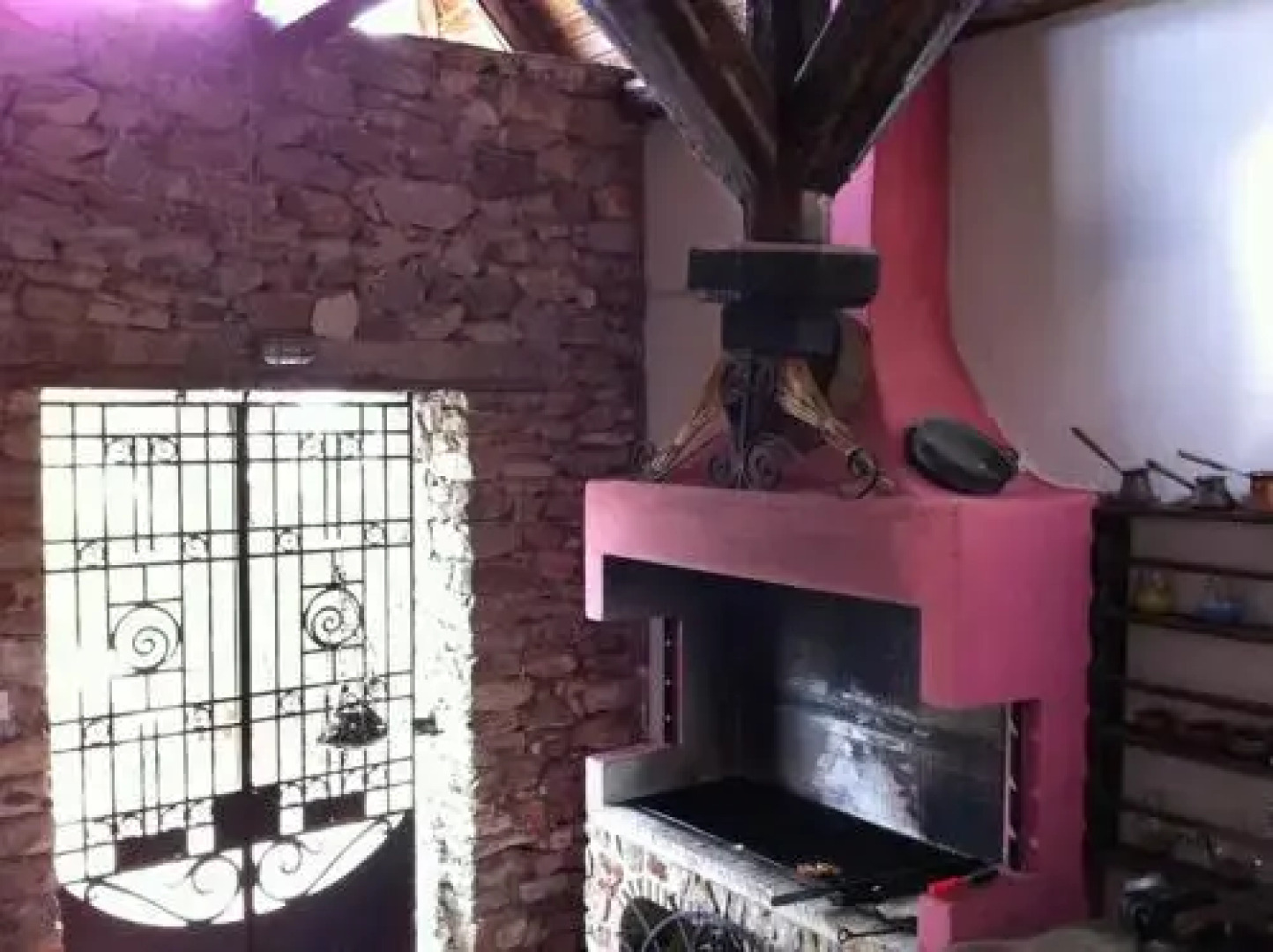 1911 Poros Country Retreat