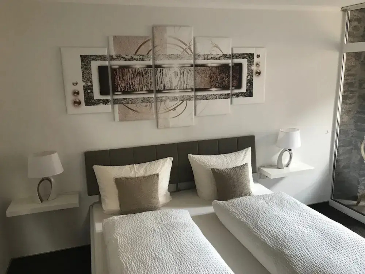 Gast und Weinhof Beim Schneemann