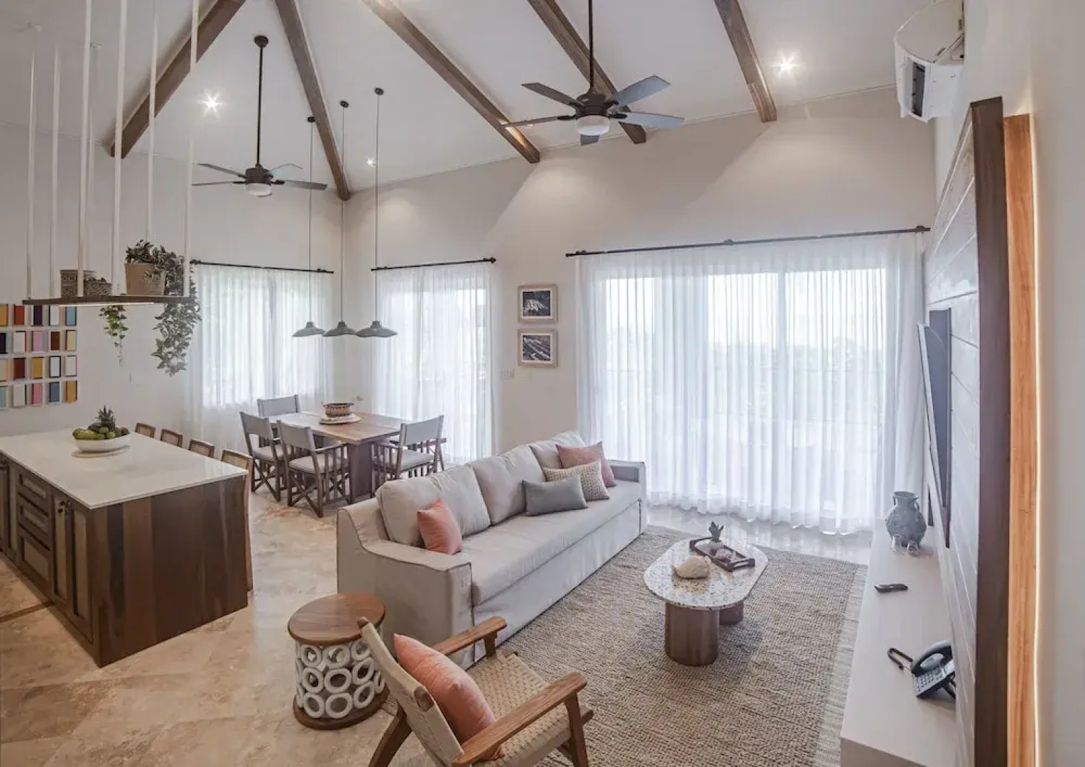 Red Frog Beach Island Resort