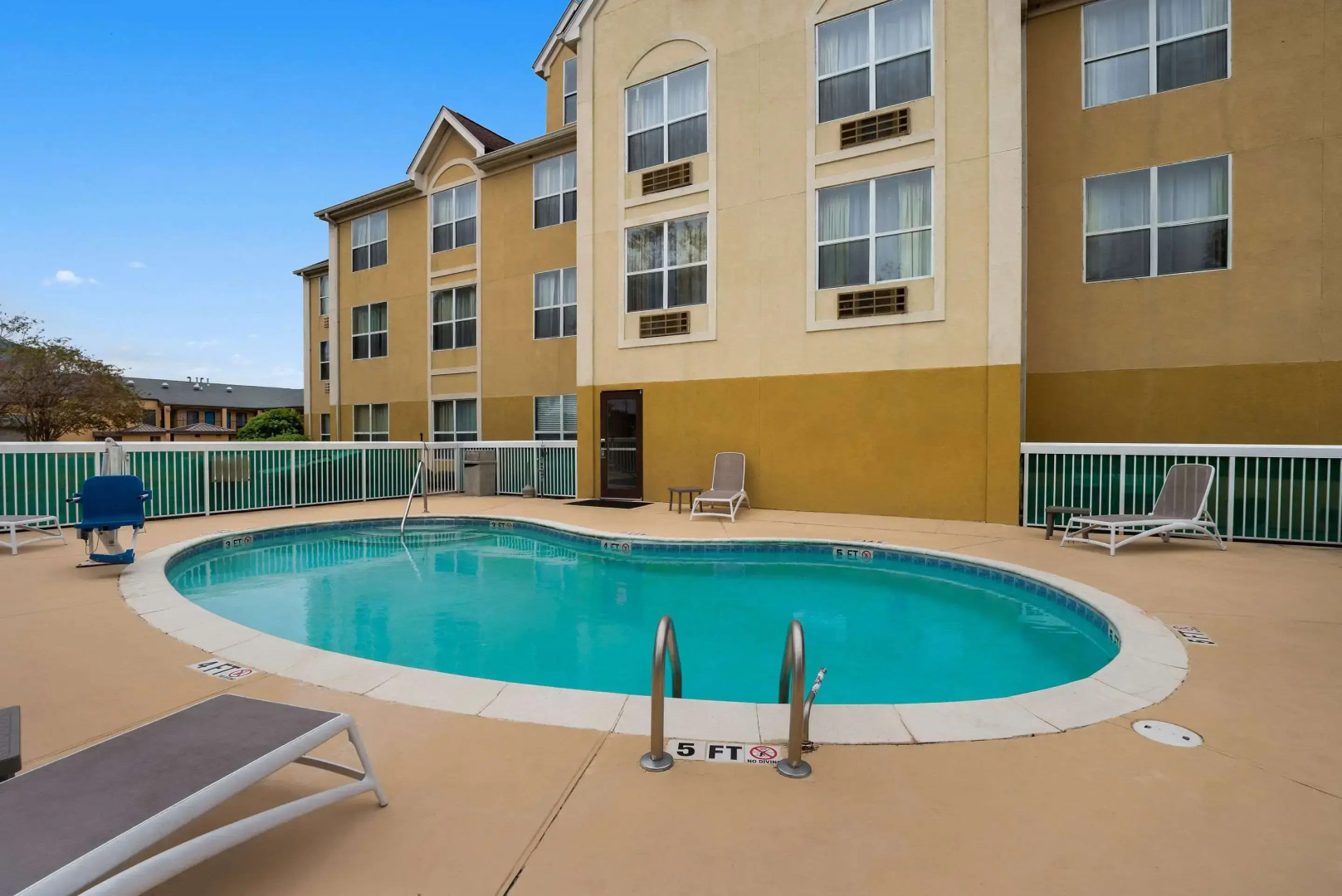 Comfort Inn & Suites Santee