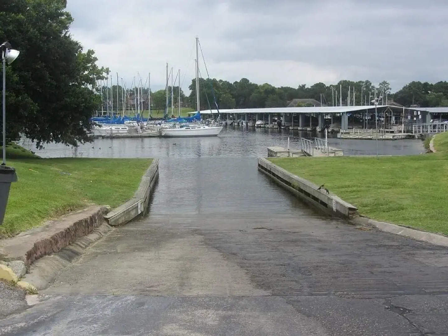 Southern Empress Lakeside Condominiums