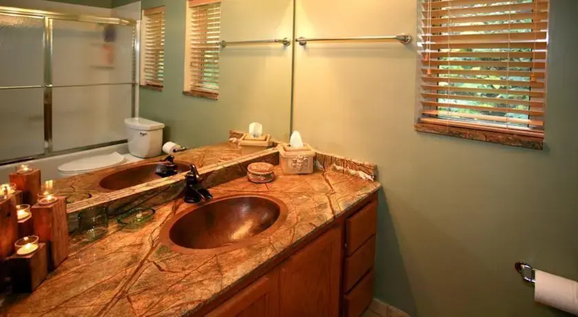 Creekside Cabin by Stewart Mountain Lodging